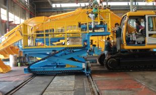 登車橋廠家助力集裝箱裝卸作業的便捷解決方案