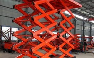 液壓升降卸貨平臺簡化工廠貨物裝卸流程